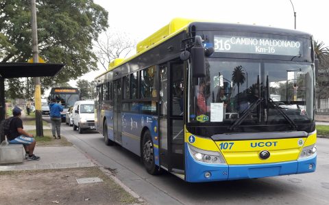 Bus_Yutong_Uruguay_Ucot-2